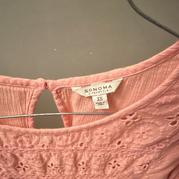 Sonoma Life+Style pink embroidered floral blouse 3/4 sleeve size XS - Picture 2 of 3